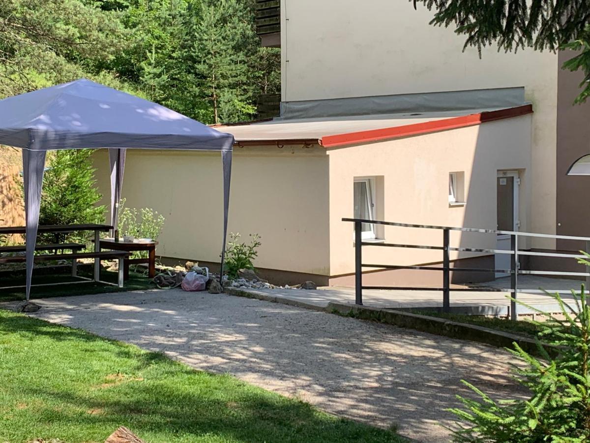 Vsemina Apartman Luzkovice Екстериор снимка